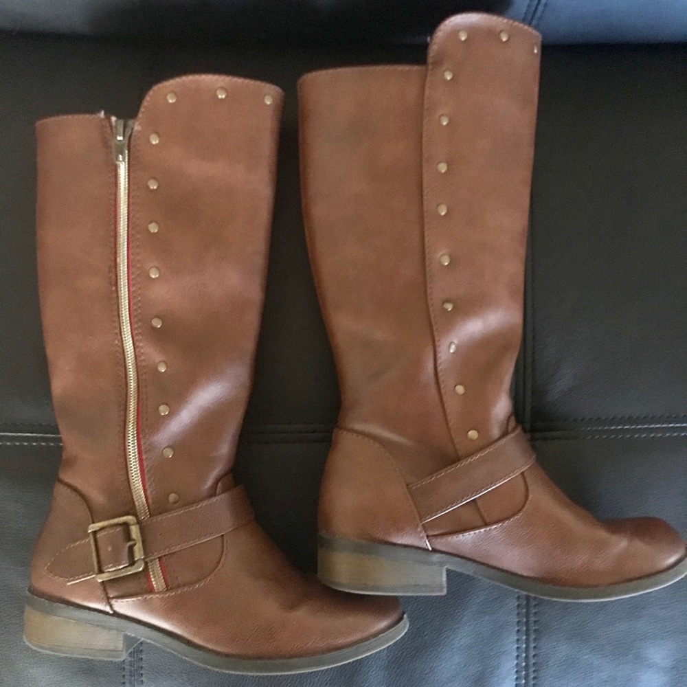 Riding leather boots!